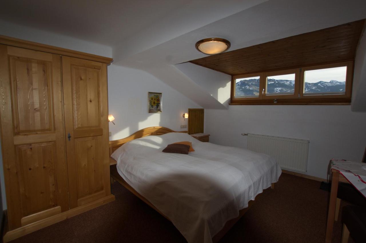 Fruehstueckspension & Appartements Eugenie Kitzbühel Exterior foto