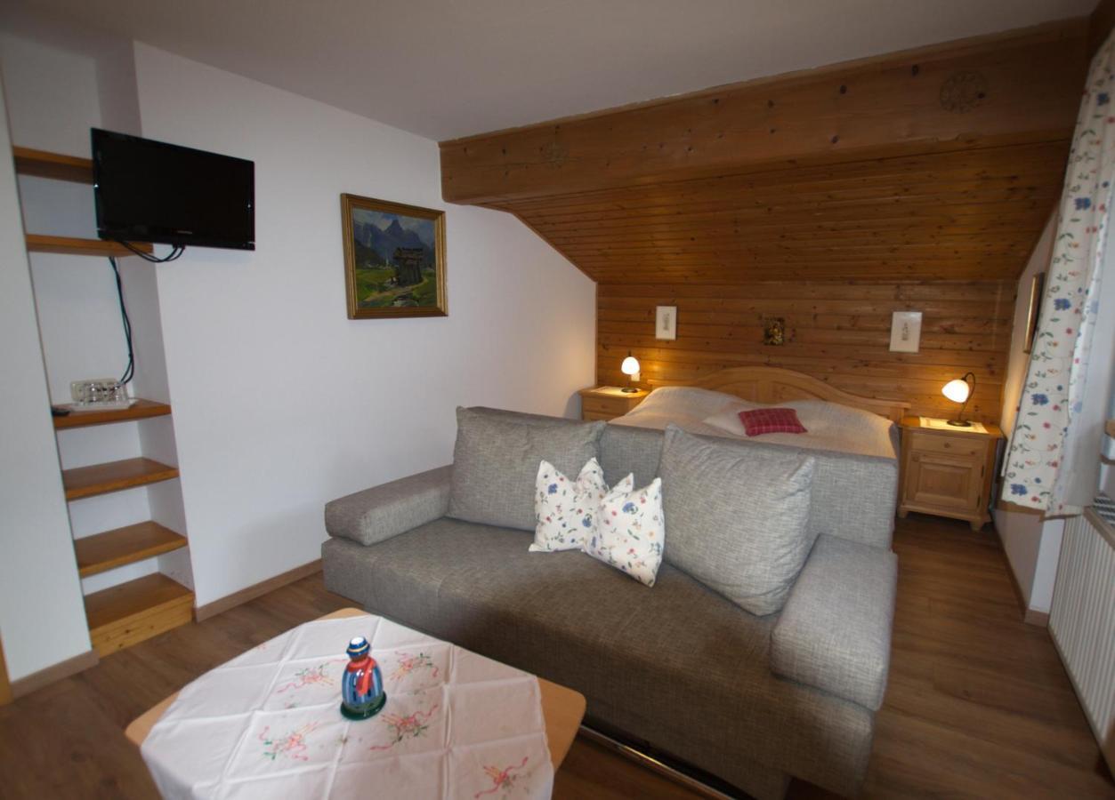 Fruehstueckspension & Appartements Eugenie Kitzbühel Exterior foto